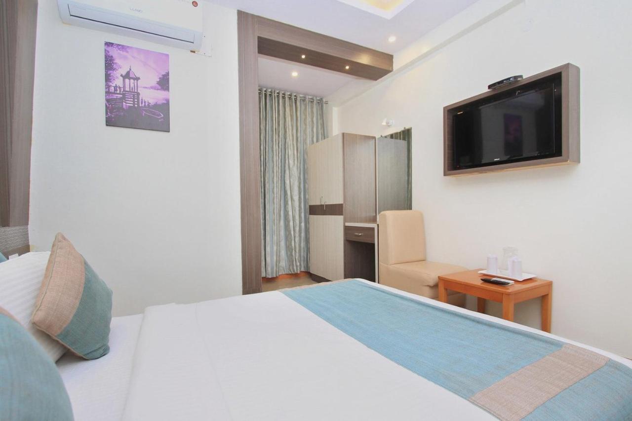 Hotel Aishwarya Le Royal Maisúr Pokoj fotografie